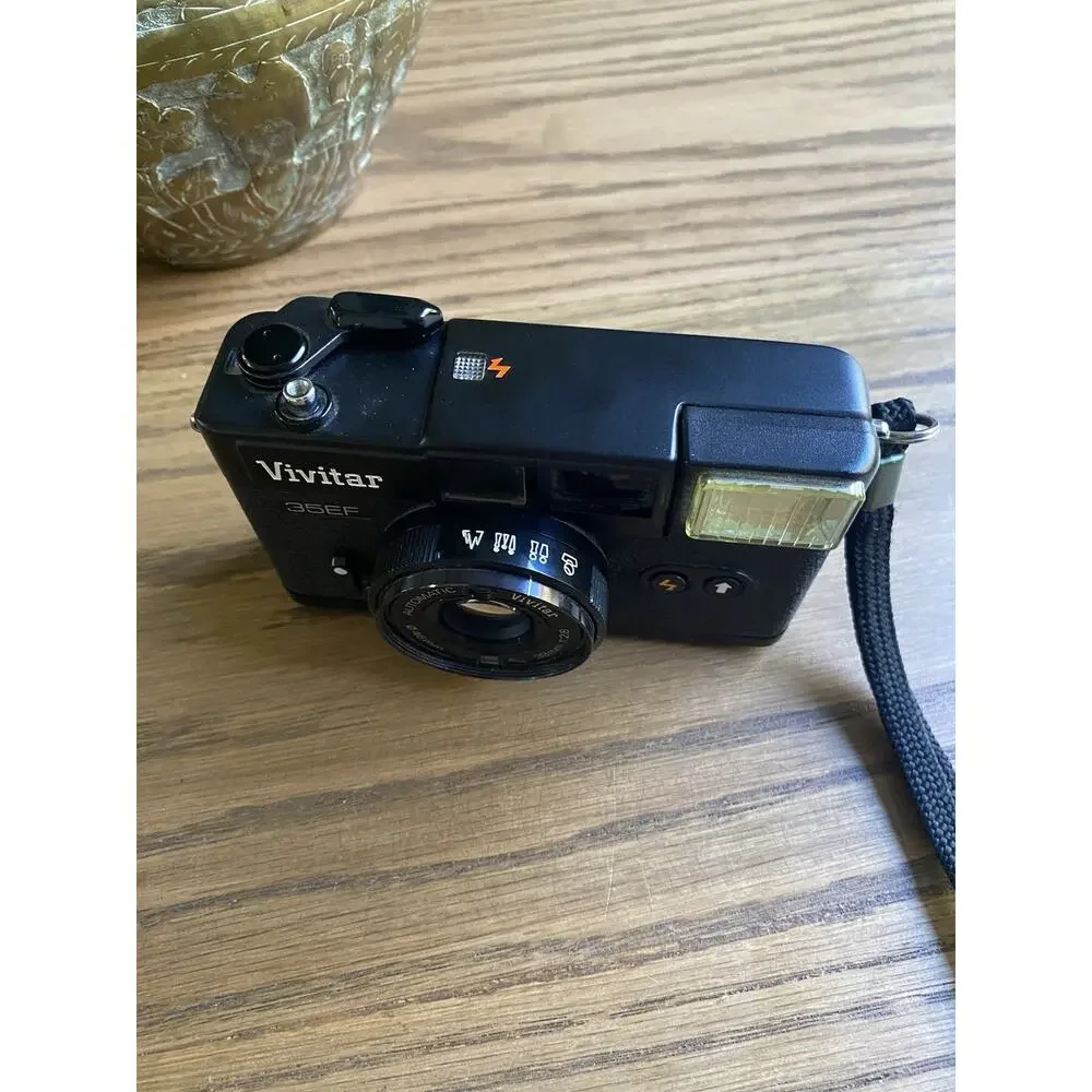 Vintage 1970s Film Camera Vivitar 35EF 35 EF + 2.8/38 mm Prime Lens Untested